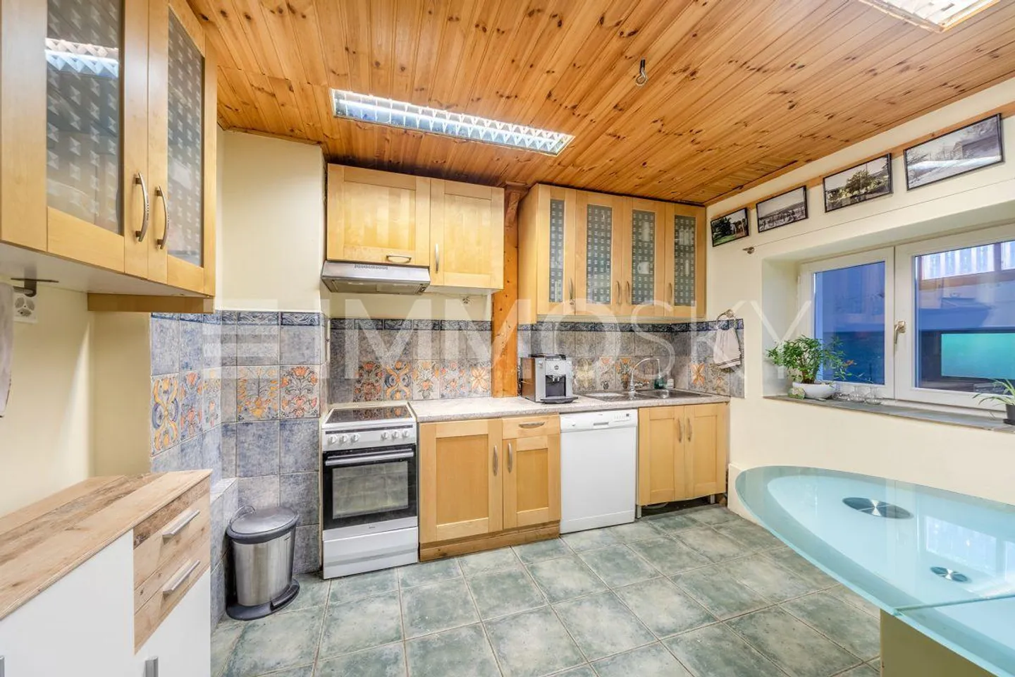 Zuhause mit Charakter: Ihr neues Zuhause mit viel Raum und Potenzial - Foto 4 von 5