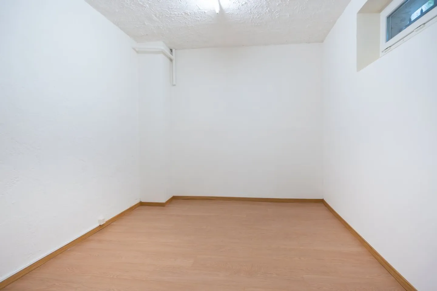 Charming Apartment in Central Lausanne - Photo 8 of 9