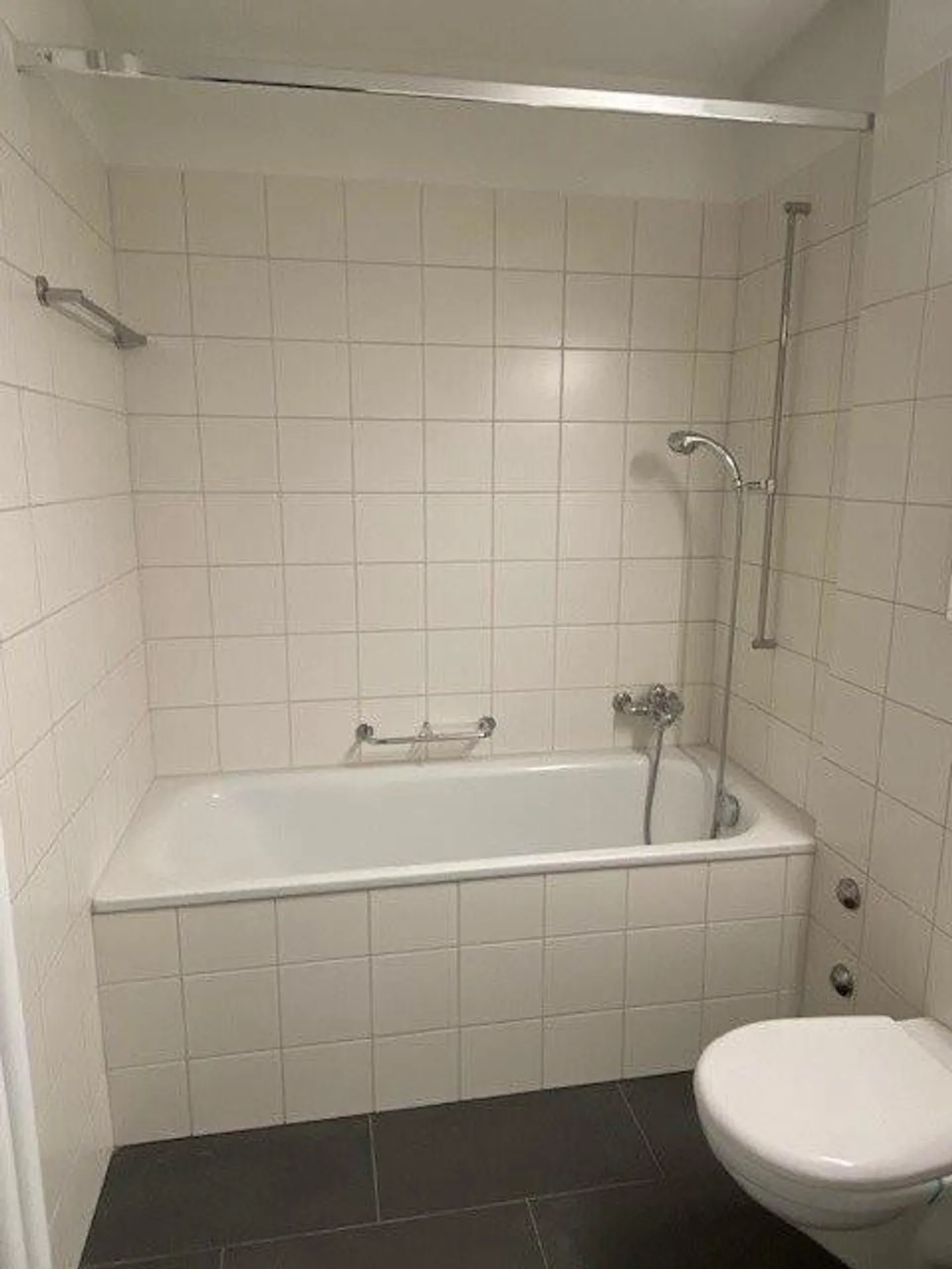 Bright, modern apartment in the Länggass district - Photo 7 of 10