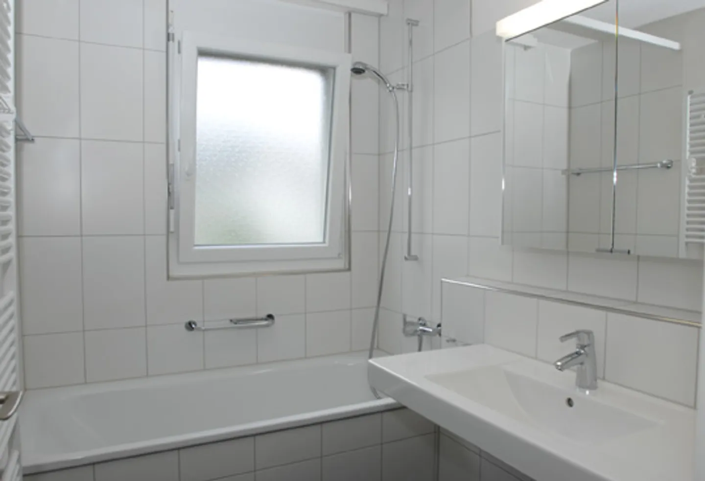 In the heart of Regensdorf - Photo 4 of 6