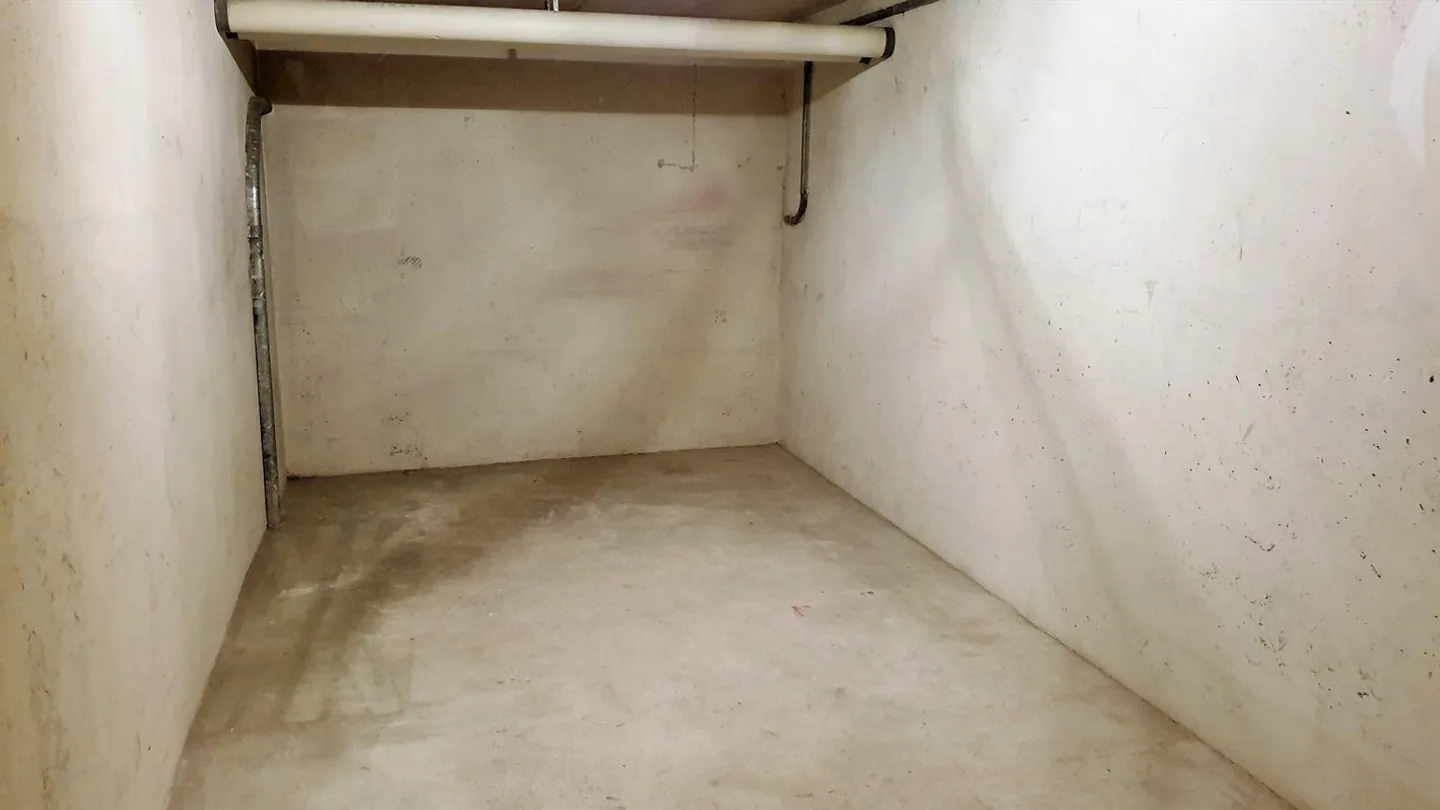 Salle de loisirs ou de stockage - Photo 2 sur 2