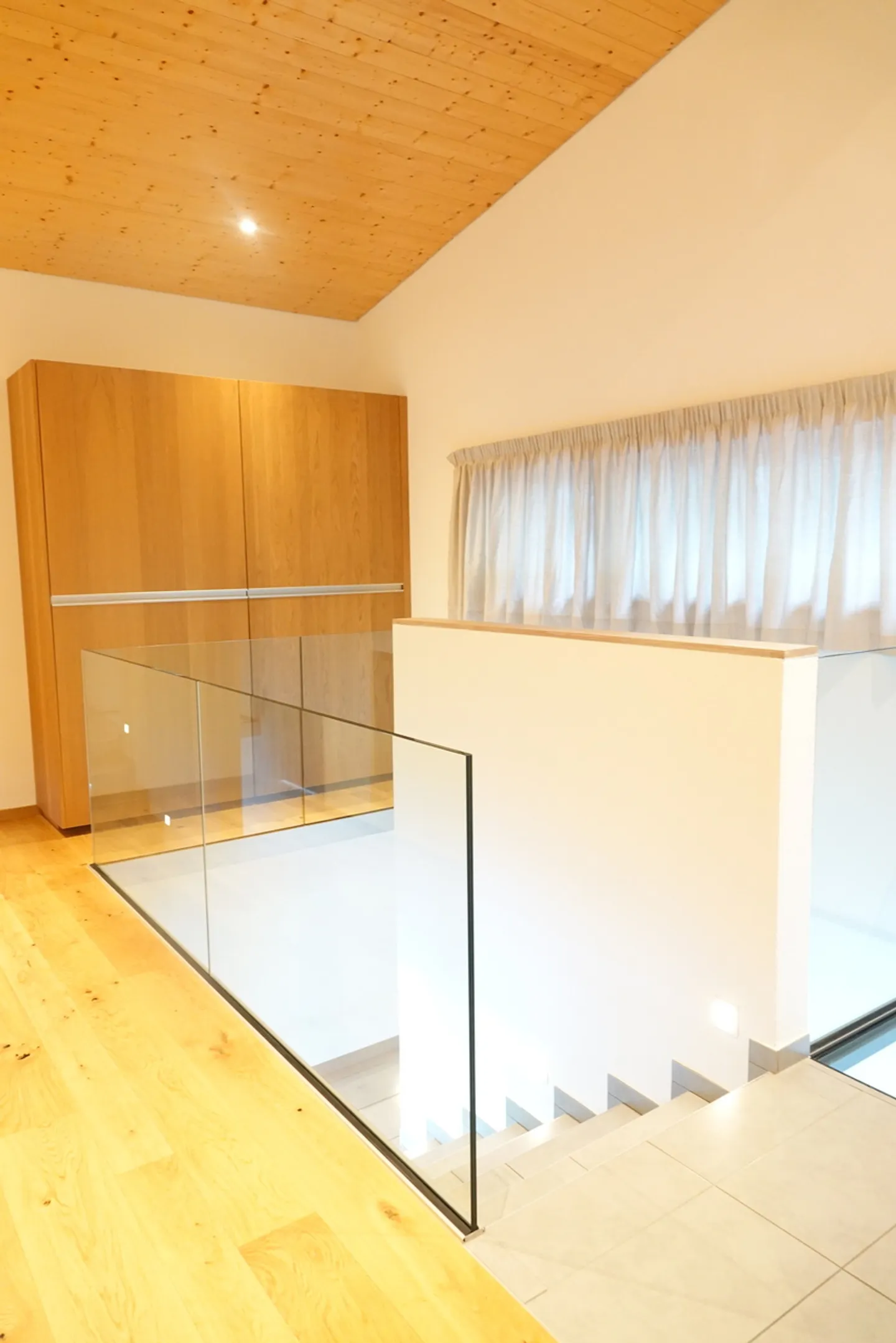 Elegante Villa mit Bergblick - Foto 8 von 23