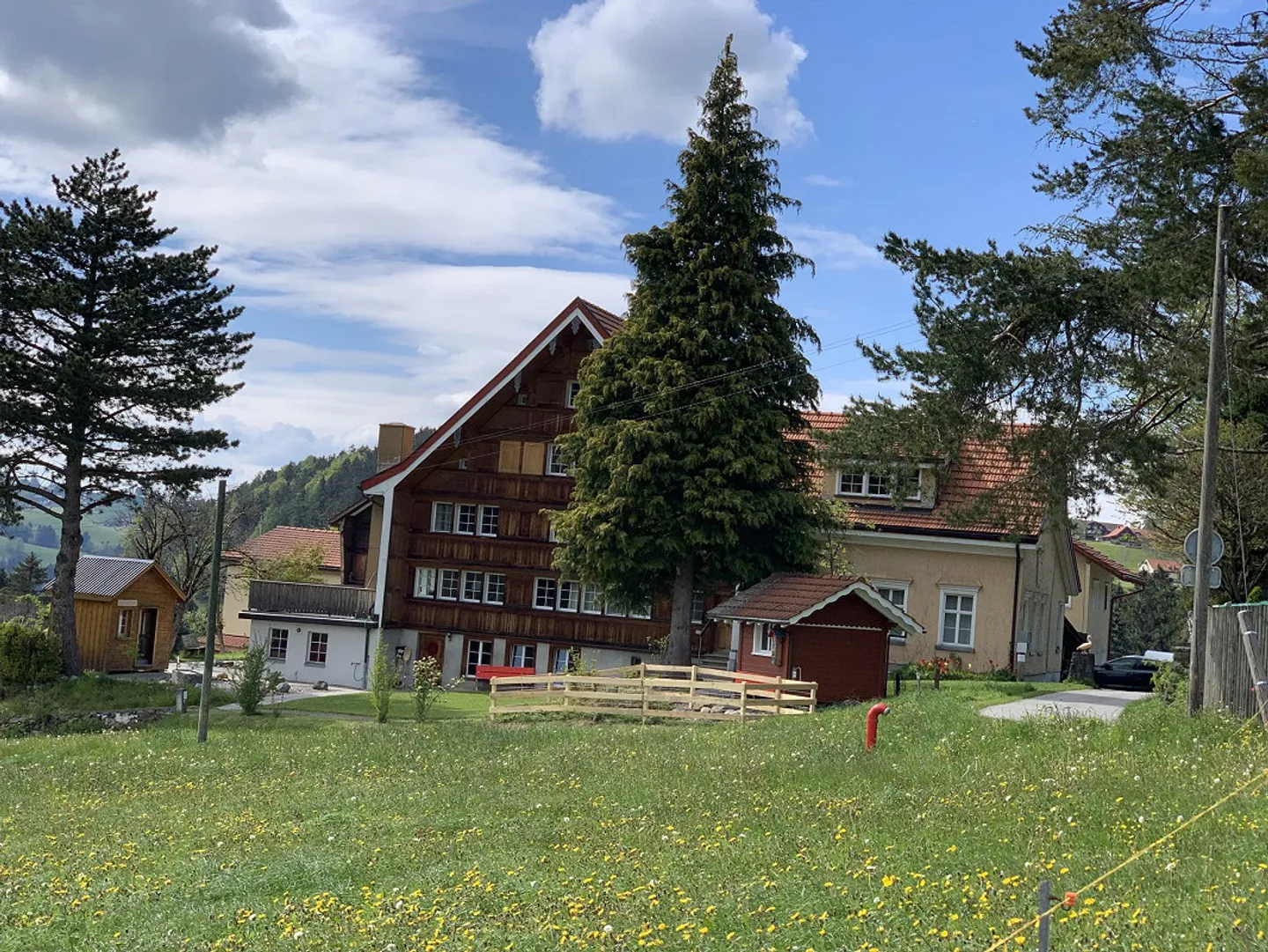 Charmante appartement sous les combles avec accès au jardin dans une maison Appenzeller - Photo 12 sur 12