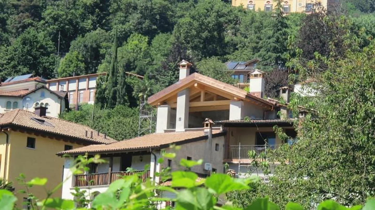 Charmante maison rustique à Sarone - Photo 2 sur 3