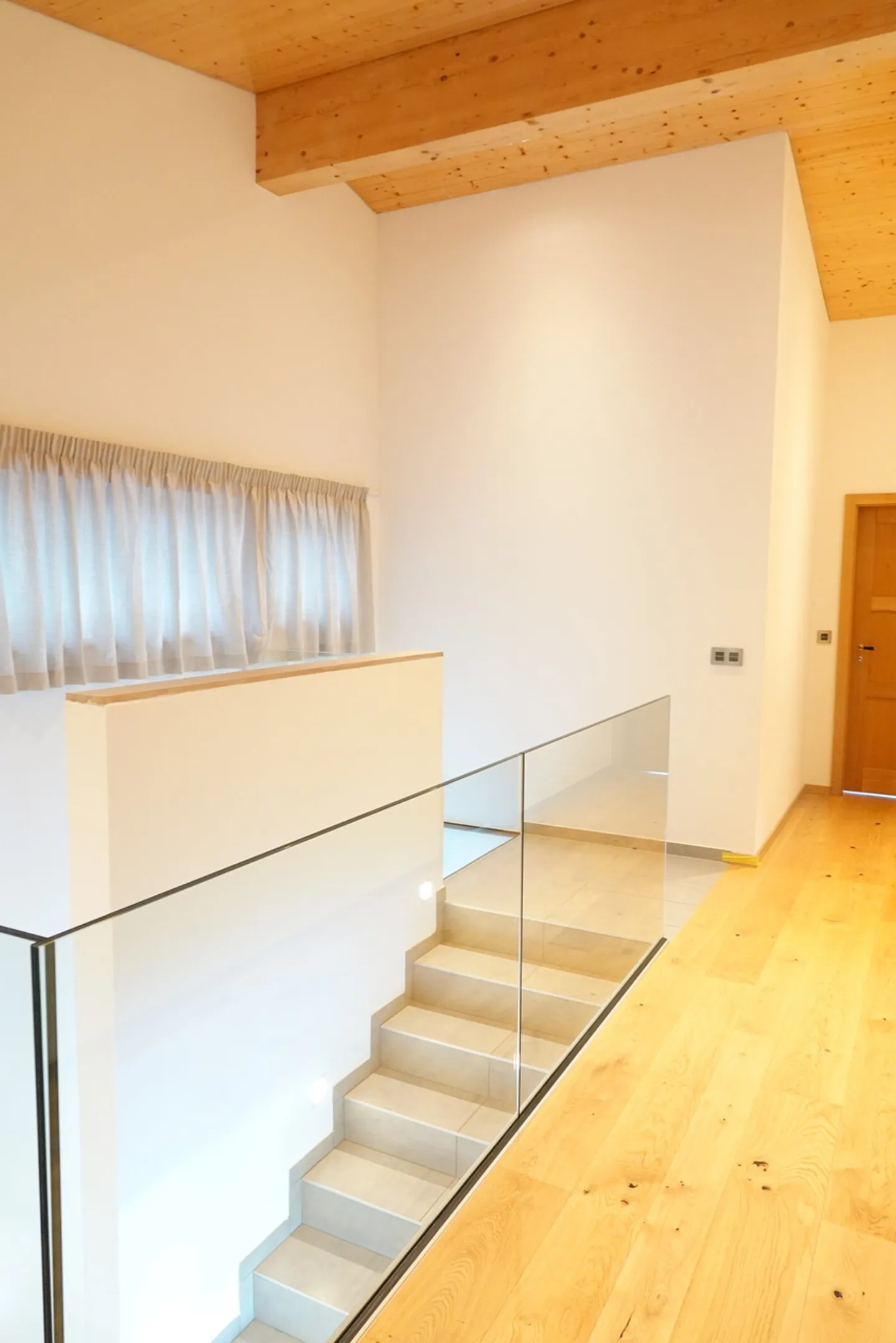 Elegante Villa mit Bergblick - Foto 9 von 23