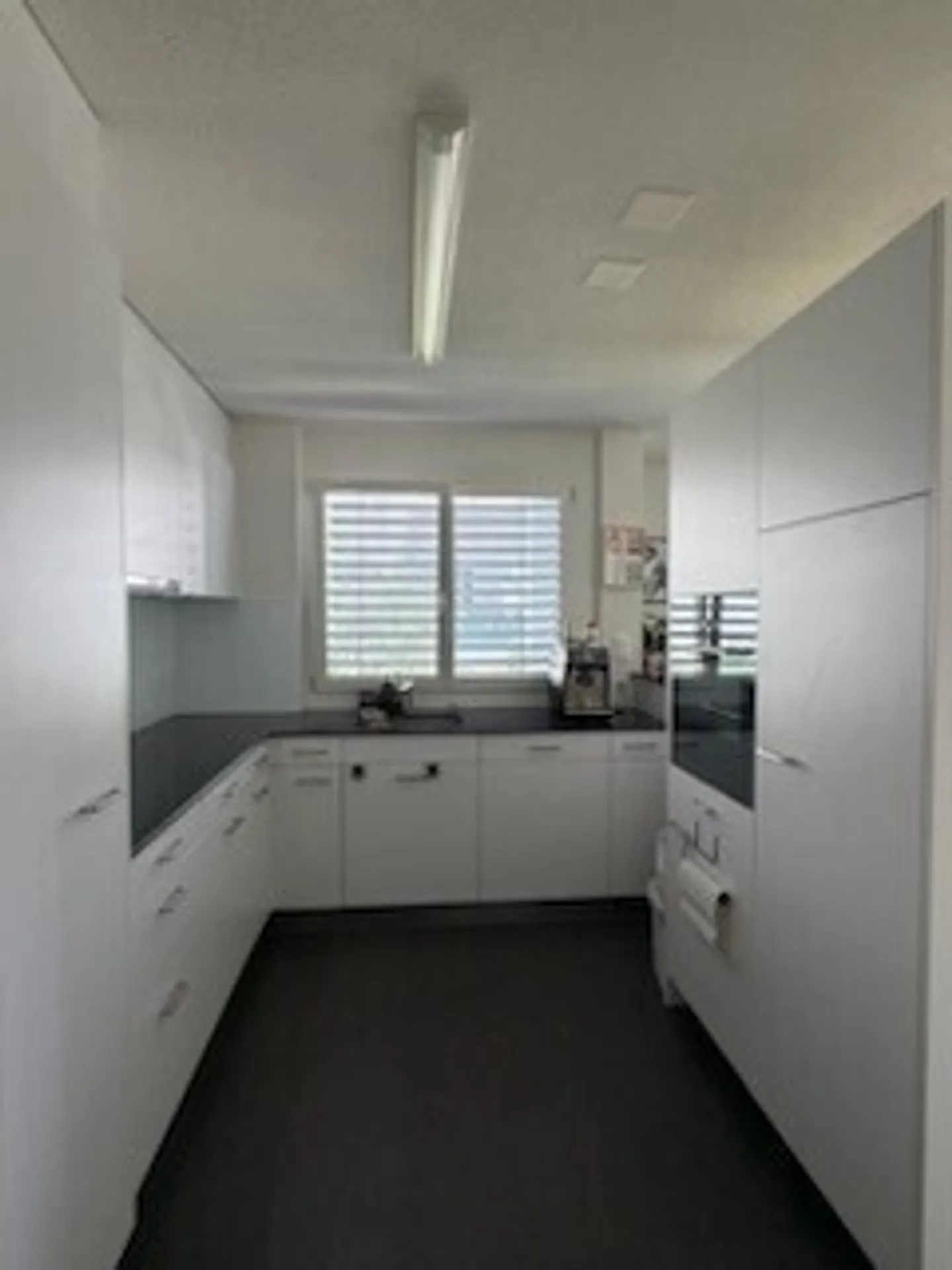 Modern and bright 2.5 room apartment - Photo 1 of 6