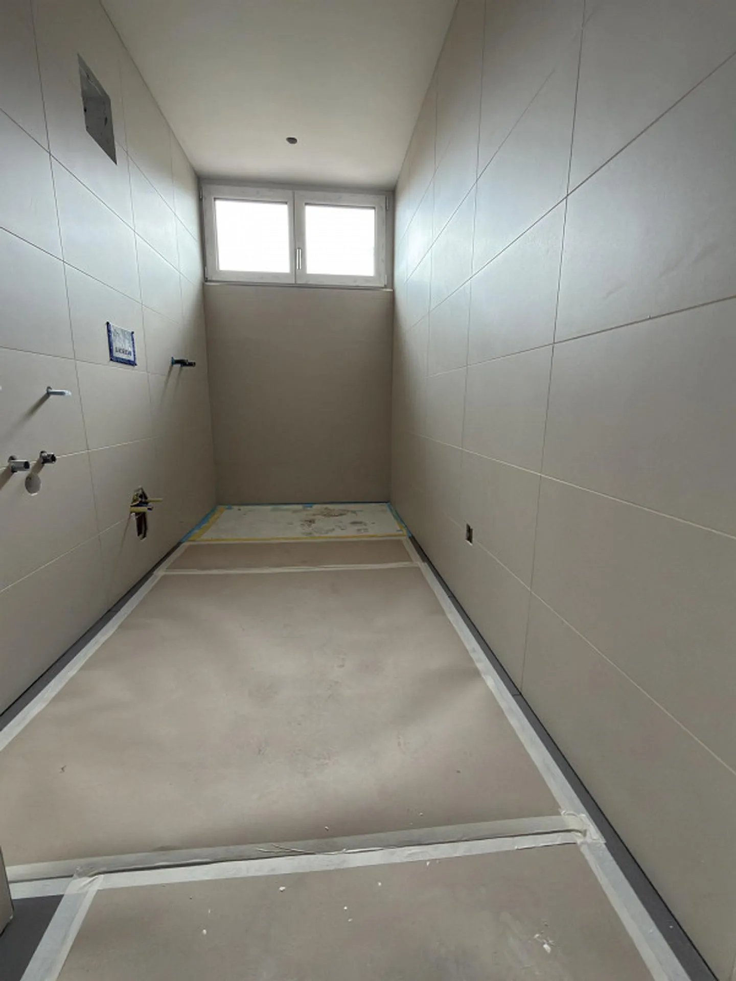 Erstbezug per 01.12.2025 – schöne 3.5-Zimmerwohnung mit Loggia - Foto 6 von 14