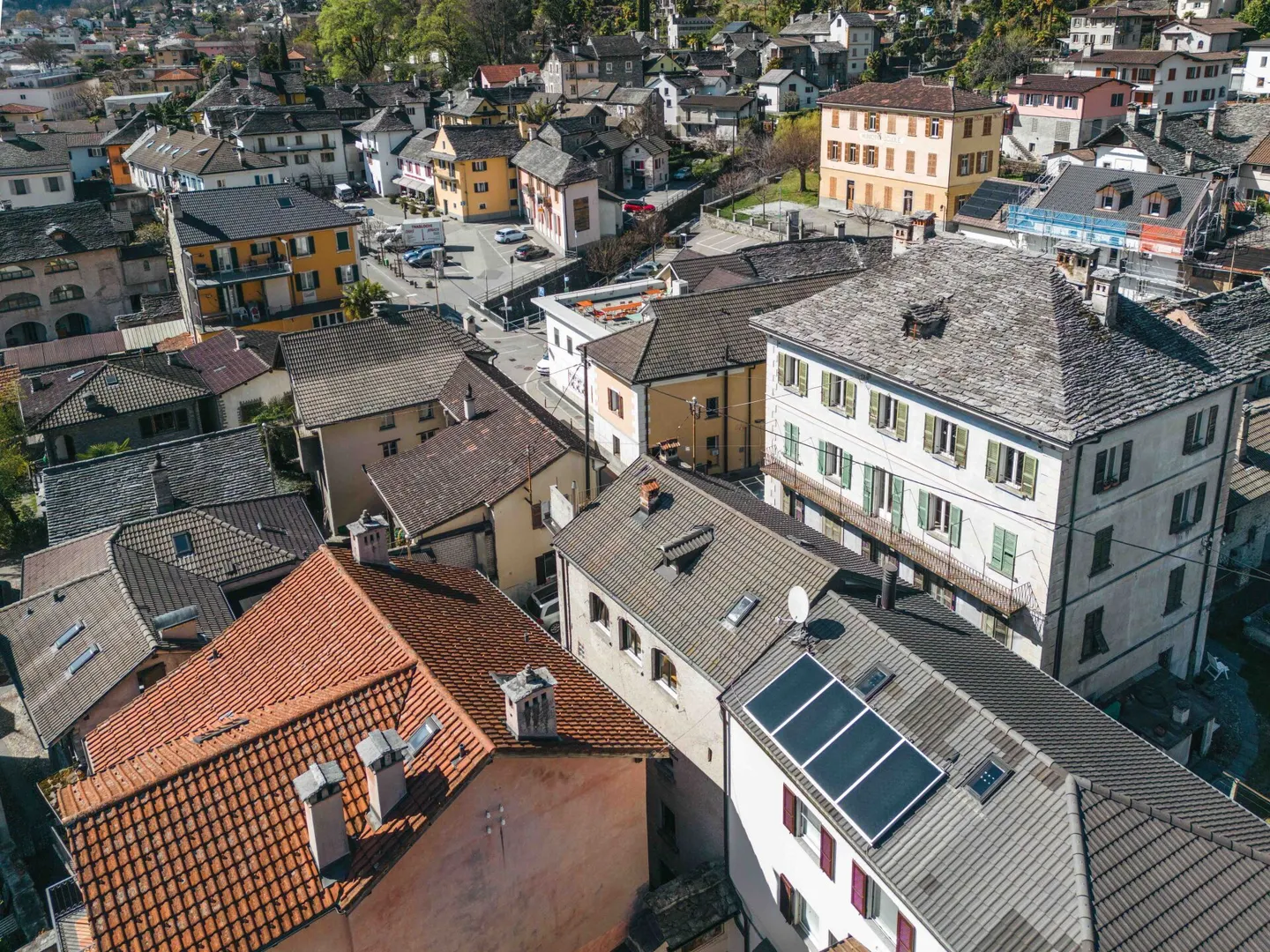 IN VENDITA A VERSCIO - CASA UNIFAMILIARE NEL CENTRO STORICO - Foto 3 di 18