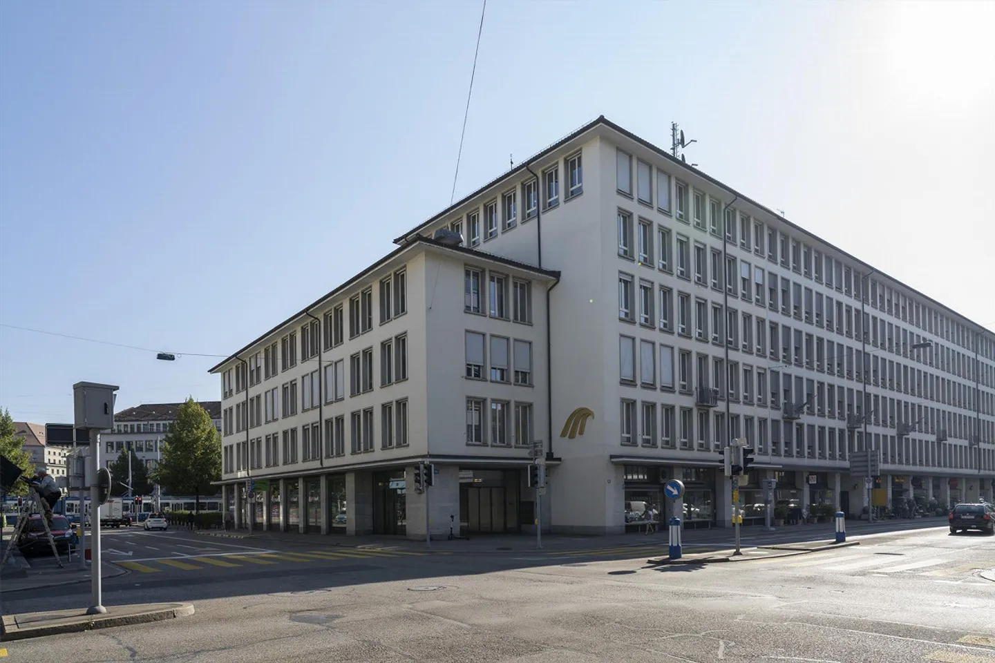 Bureaux prêts à emménager dans un emplacement privilégié - Photo 1 sur 7