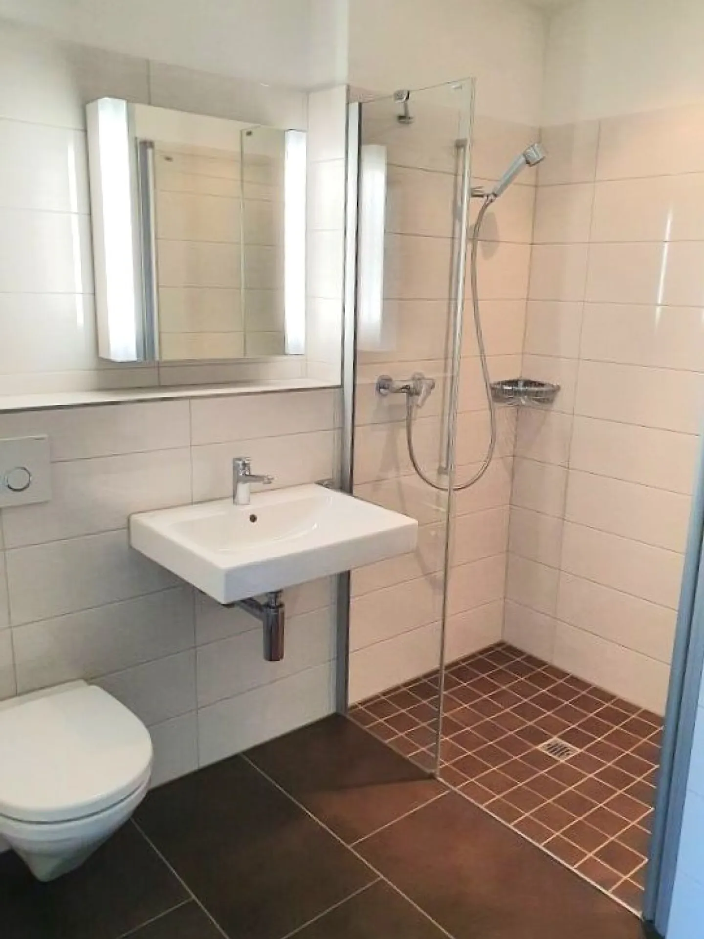 Exclusive Ground Floor Apartment - Photo 9 of 12