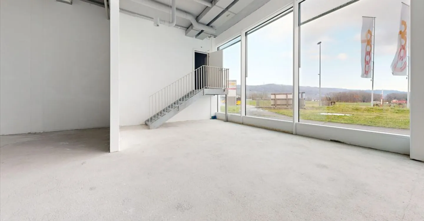 Mischgenutztes Gebäude mieten - Foto 6 von 7