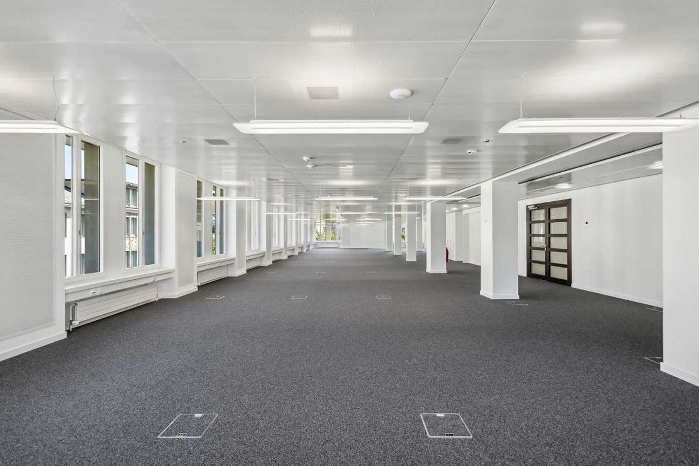 Bureaux prêts à emménager dans un emplacement privilégié - Photo 4 sur 7