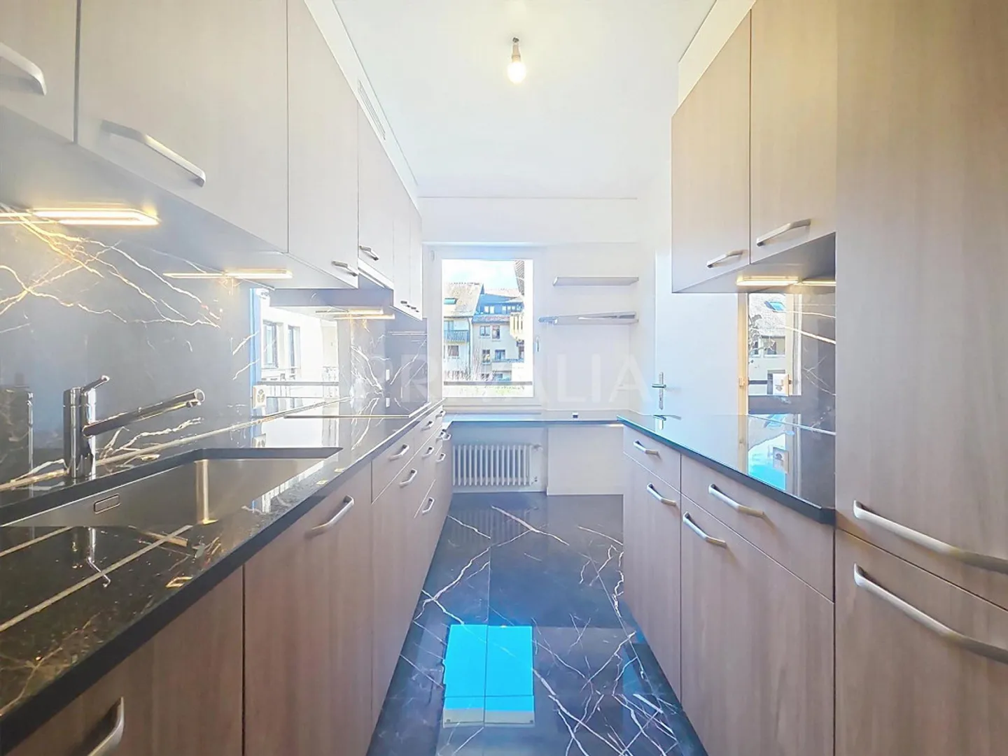 Bel appartement traversant au coeur du village de Corsier - Photo 3 of 12