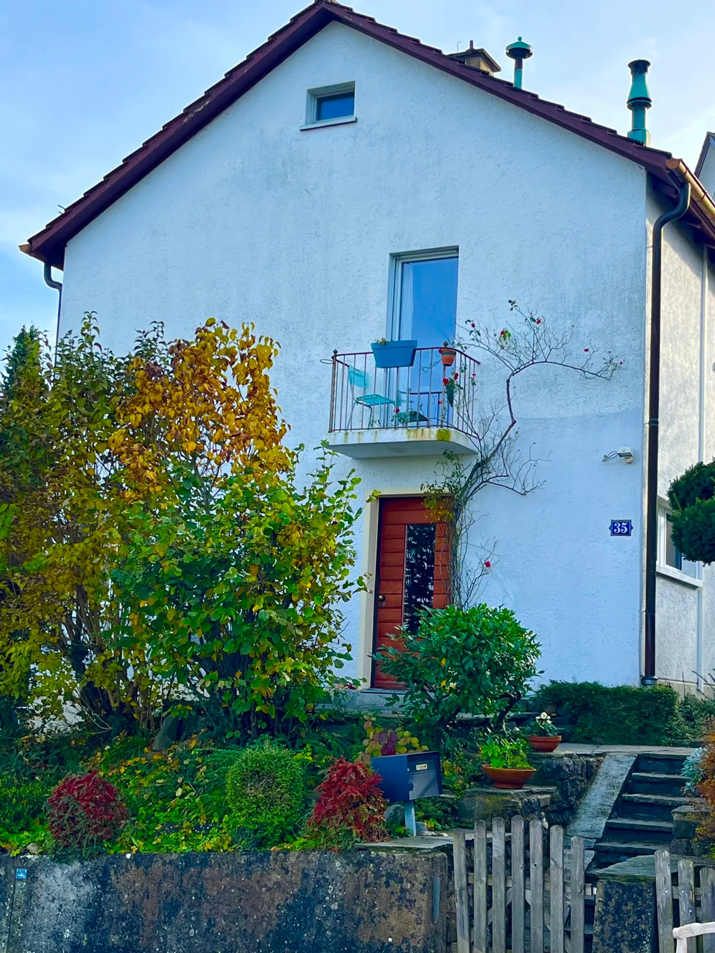 Geräumiges Familienhaus mit Garten - Foto 1 von 10
