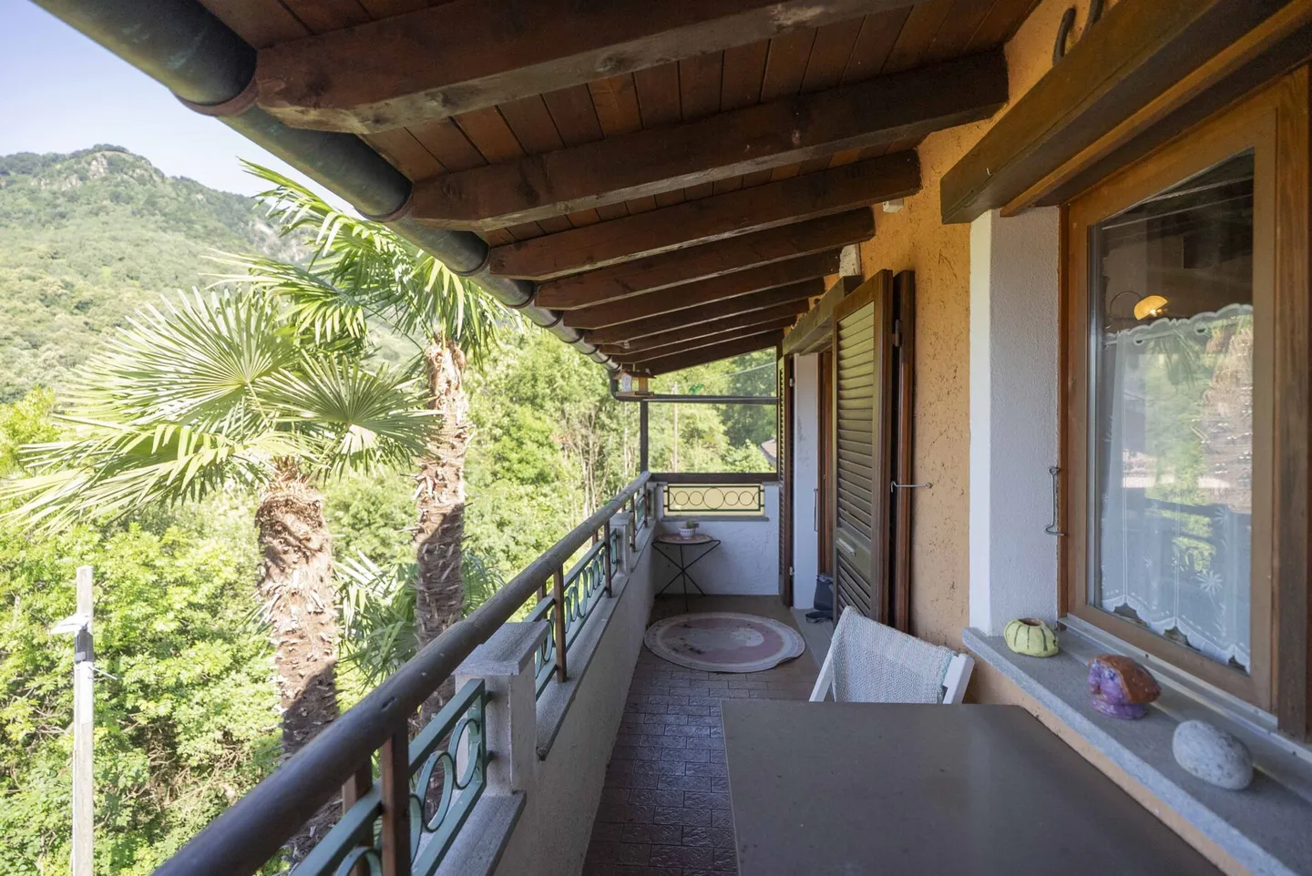 Nous vendons une maison confortable de style rustique à Mugena - Photo 1 sur 16