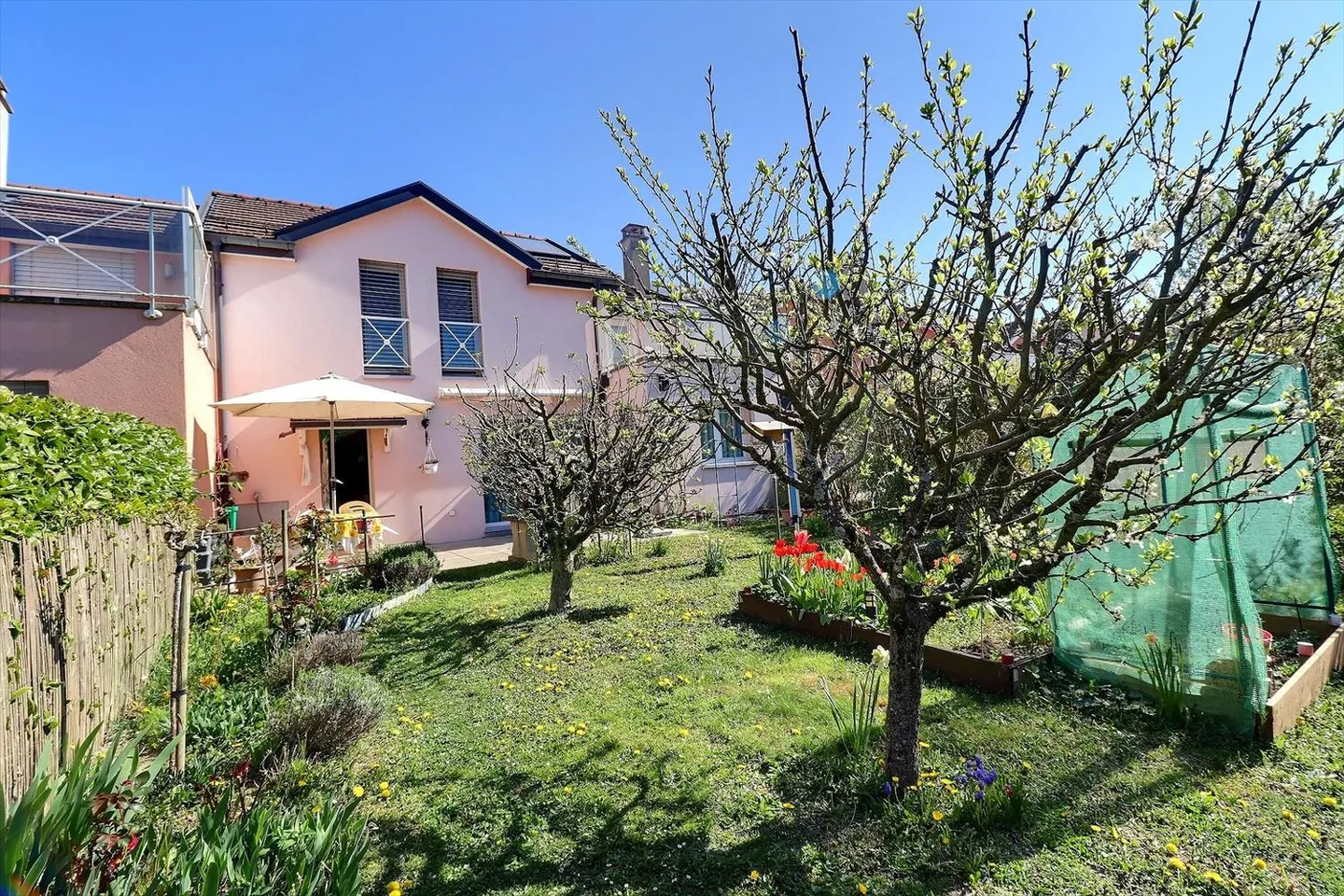 Maison contiguë 5 pièces - Photo 1 sur 12