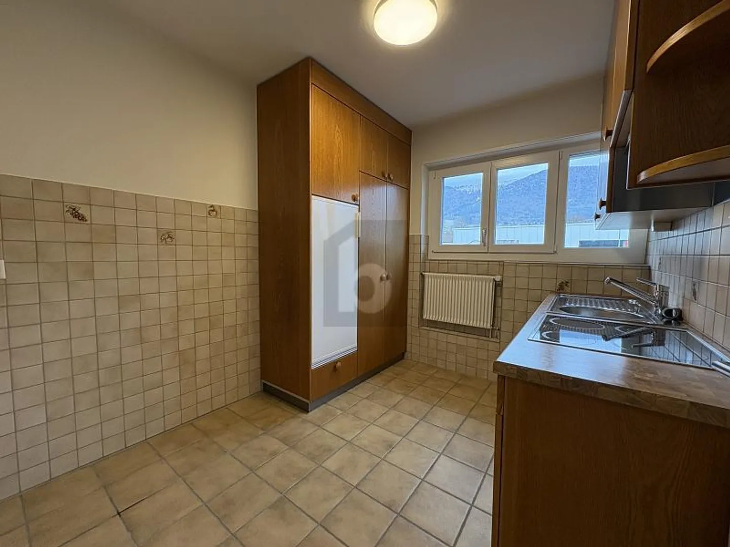 Helle Wohnung mit grossem Balkon - Foto 4 von 6