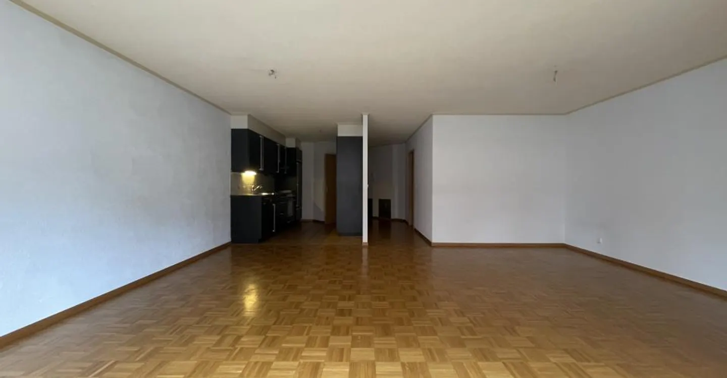 4.5 room apartment on the 1st floor in Monthey - Photo 2 of 8