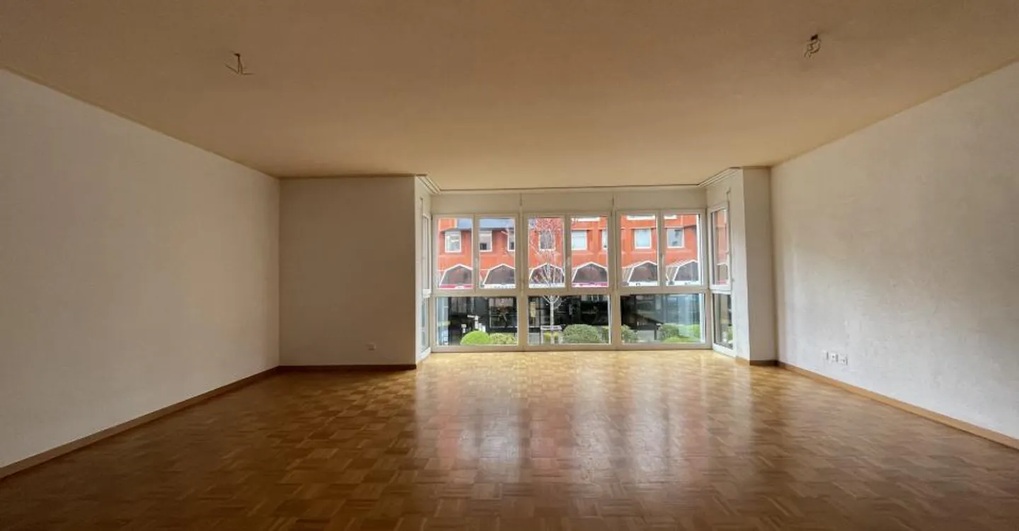 4.5 room apartment on the 1st floor in Monthey - Photo 4 of 8