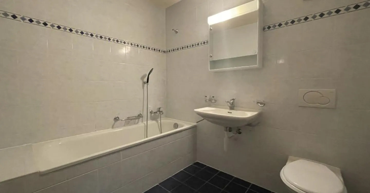 4.5 room apartment on the 1st floor in Monthey - Photo 8 of 8