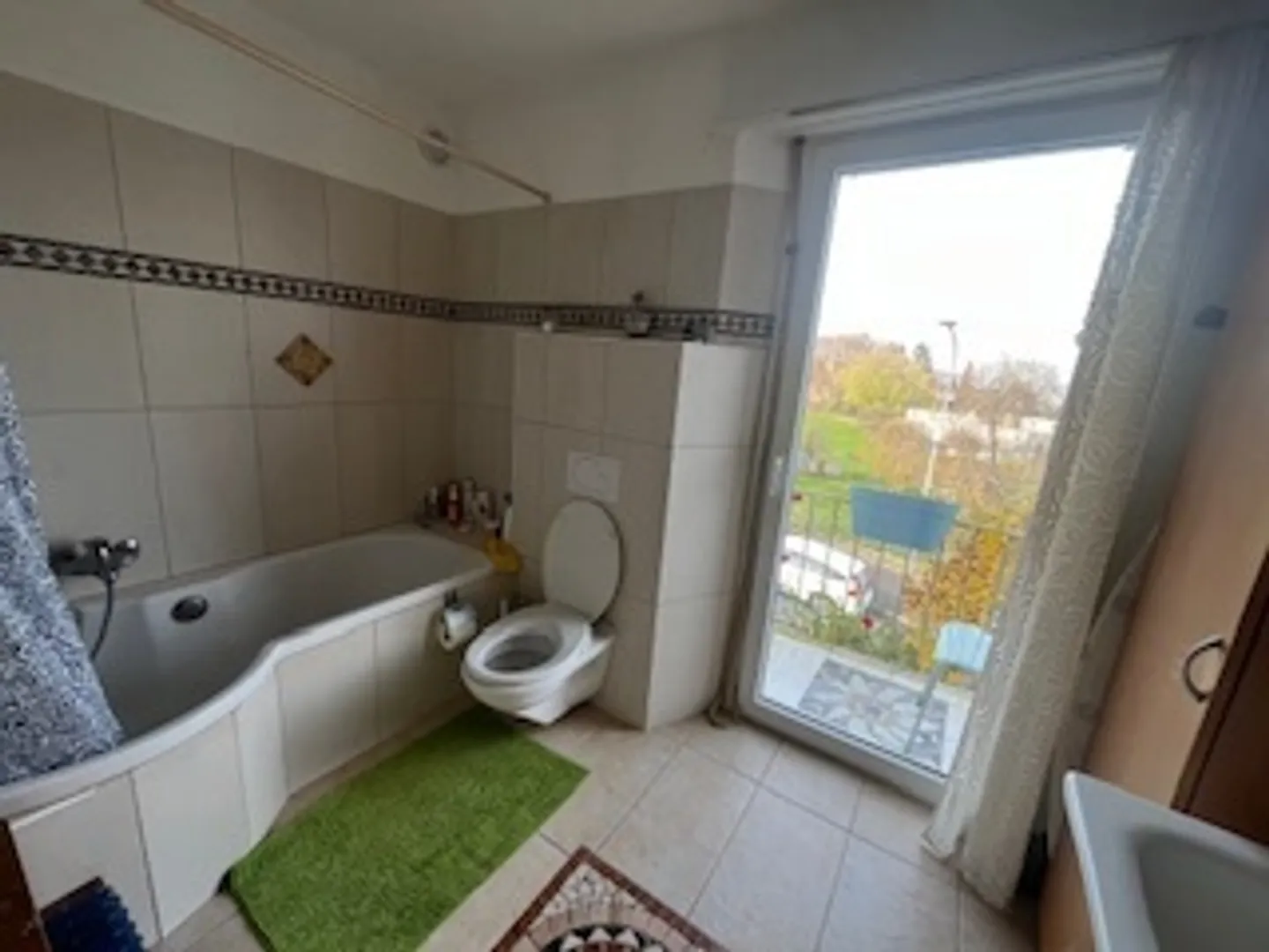 Geräumiges Familienhaus mit Garten - Foto 10 von 10