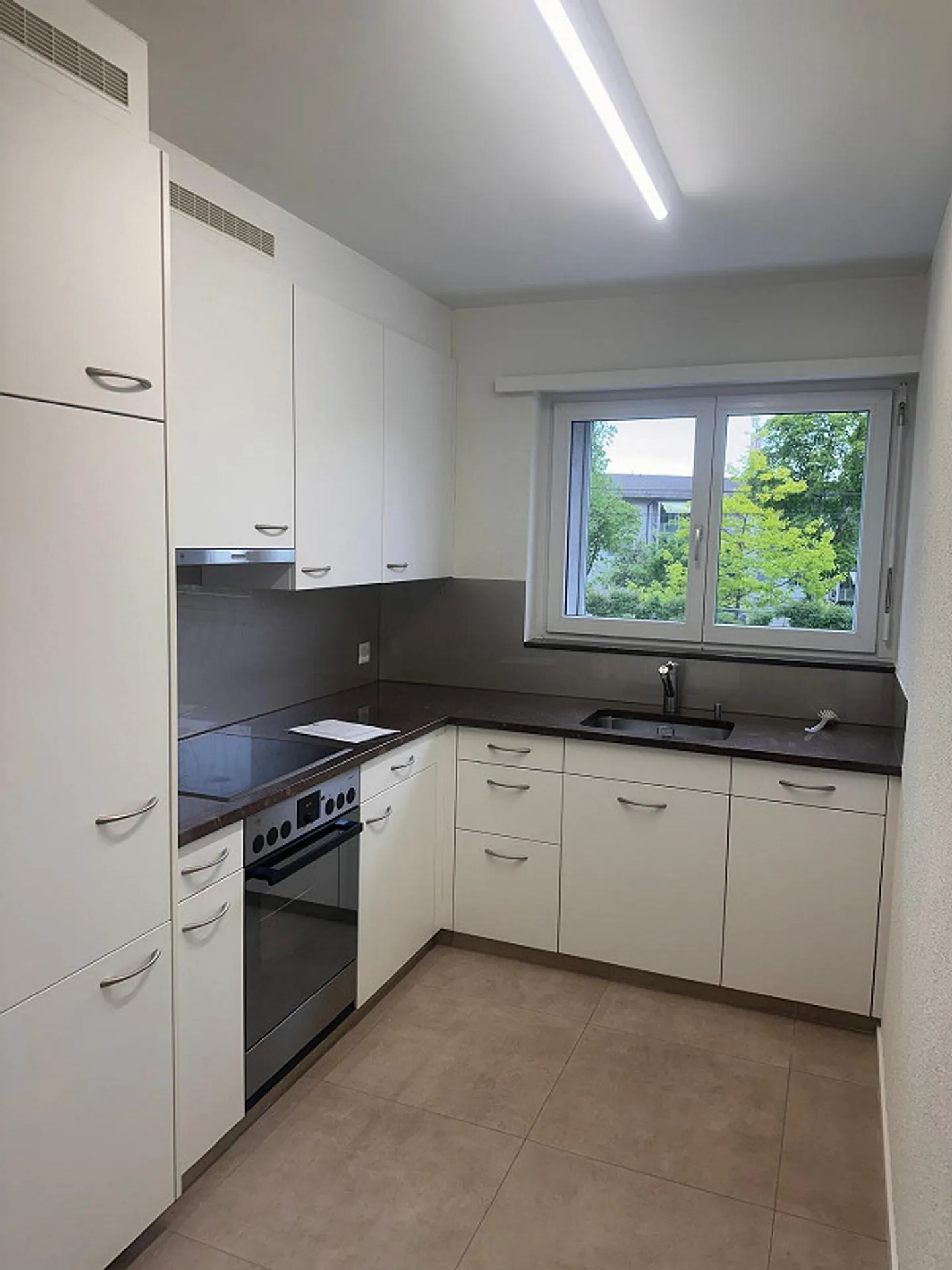 Modernes 4.5-Zimmer-Apartment - Foto 2 von 10