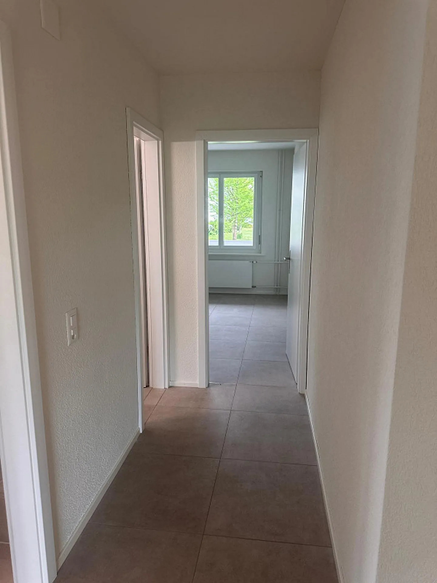 Modernes 4.5-Zimmer-Apartment - Foto 8 von 10
