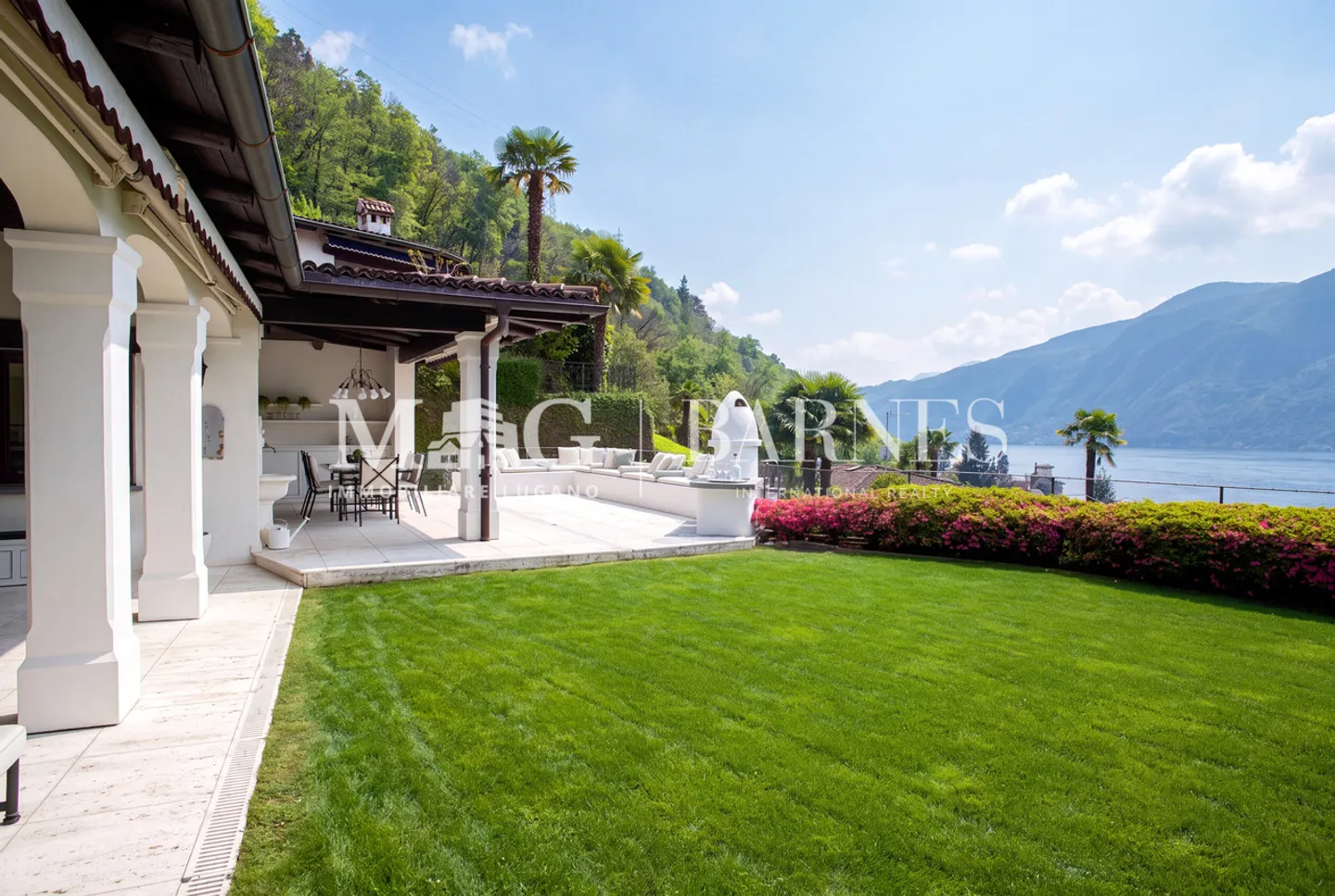 Villa di lusso con vista lago - Foto 3 di 15