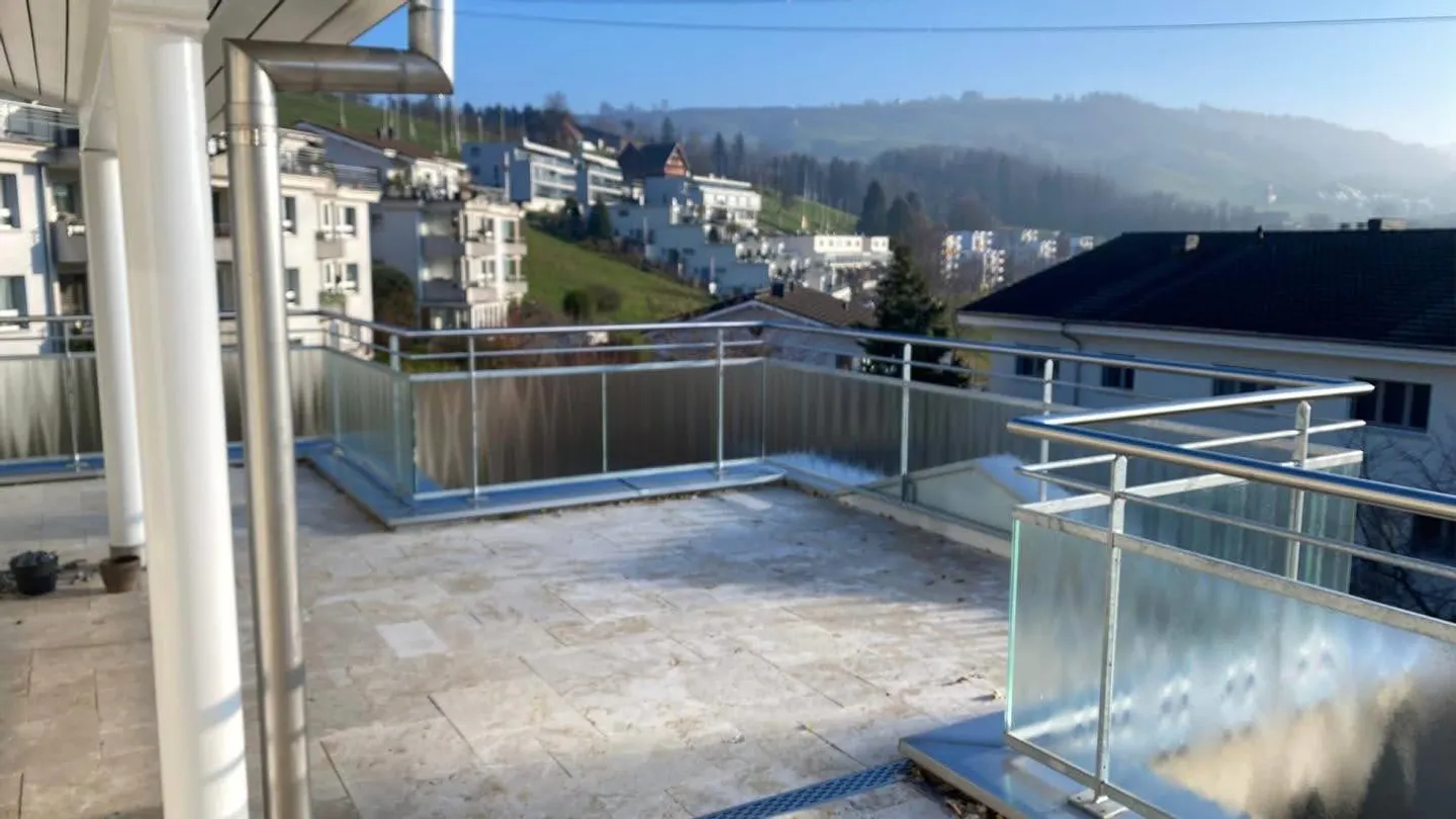 Beautiful 4-room penthouse / 40m2 terrace / separate balcony / 2 parking spaces - Photo 1 of 20