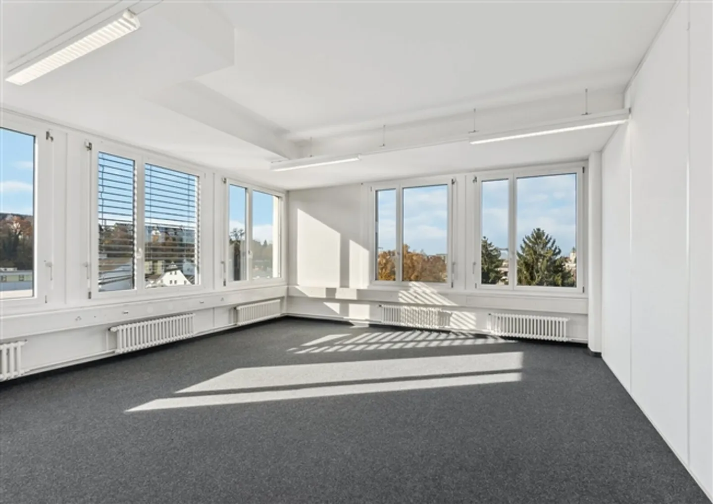 Zentrale Bürofläche in Kloten - Foto 8 von 11