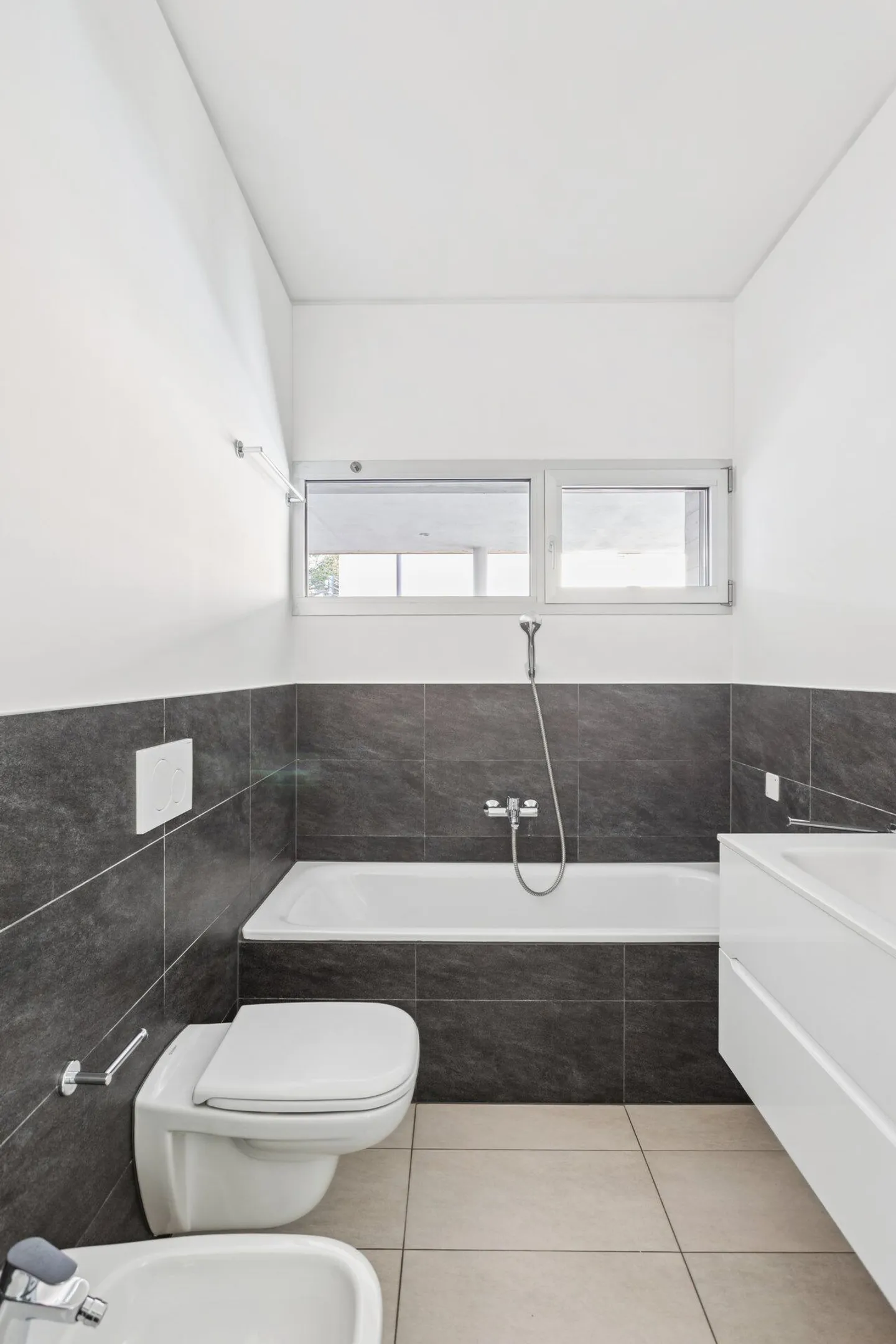 Appartamento di 3.5 locali con giardino a Lugano / 3.5-Zimmerwohnung mit Garten in Lugano - Foto 4 di 10