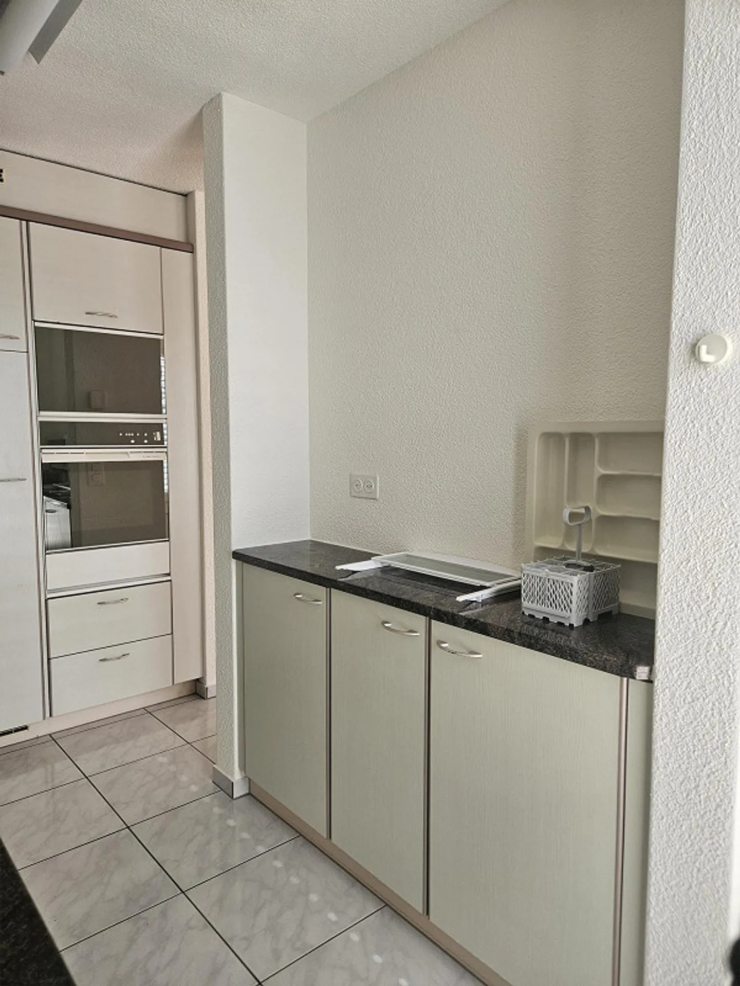 Beautiful 4-room penthouse / 40m2 terrace / separate balcony / 2 parking spaces - Photo 8 of 20