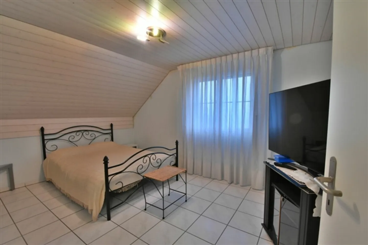 Spacious 4.5-room maisonette apartment in a central location! - Photo 5 of 12