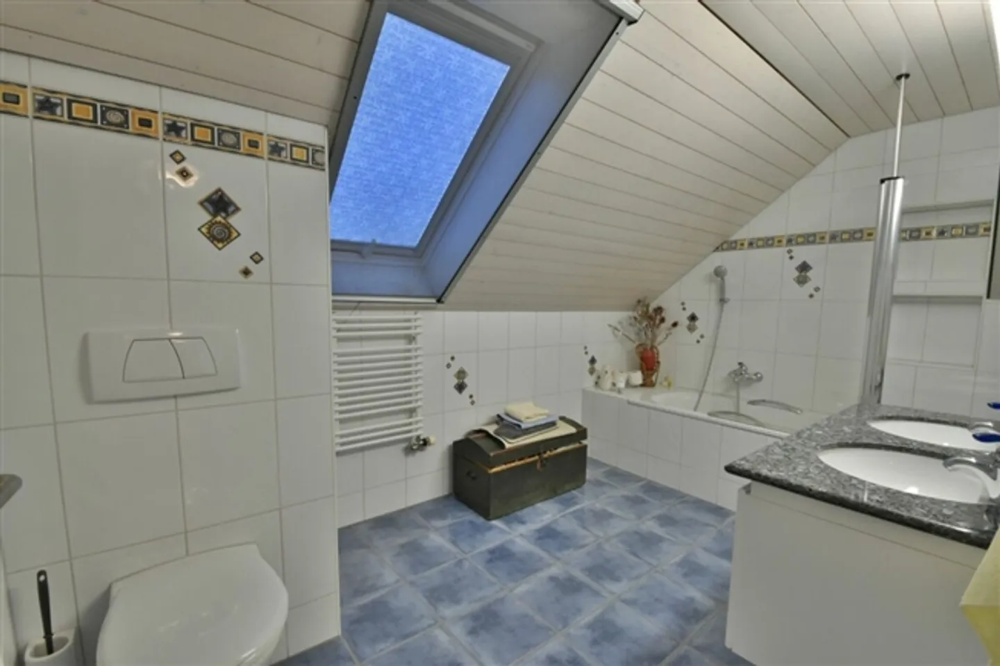 Spacious 4.5-room maisonette apartment in a central location! - Photo 6 of 12