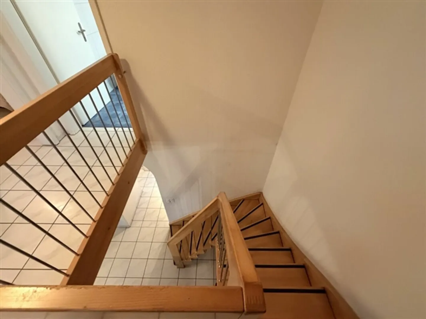 Spacious 4.5-room maisonette apartment in a central location! - Photo 10 of 12