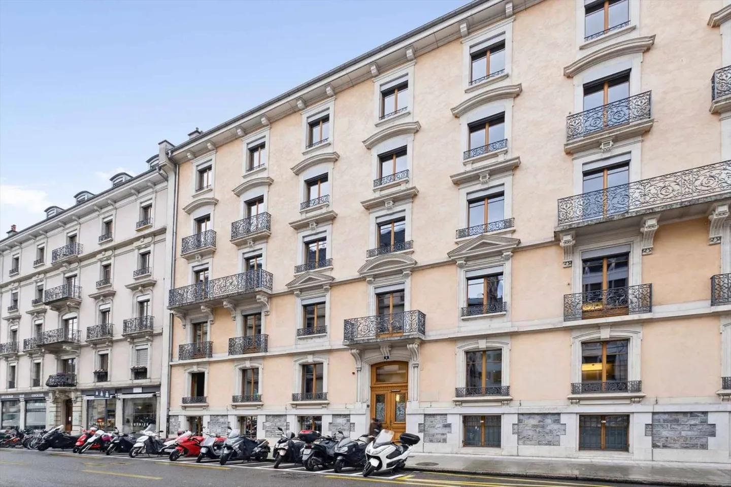 Uffici di 280 m² - Quartiere delle Banche - Foto 1 di 6