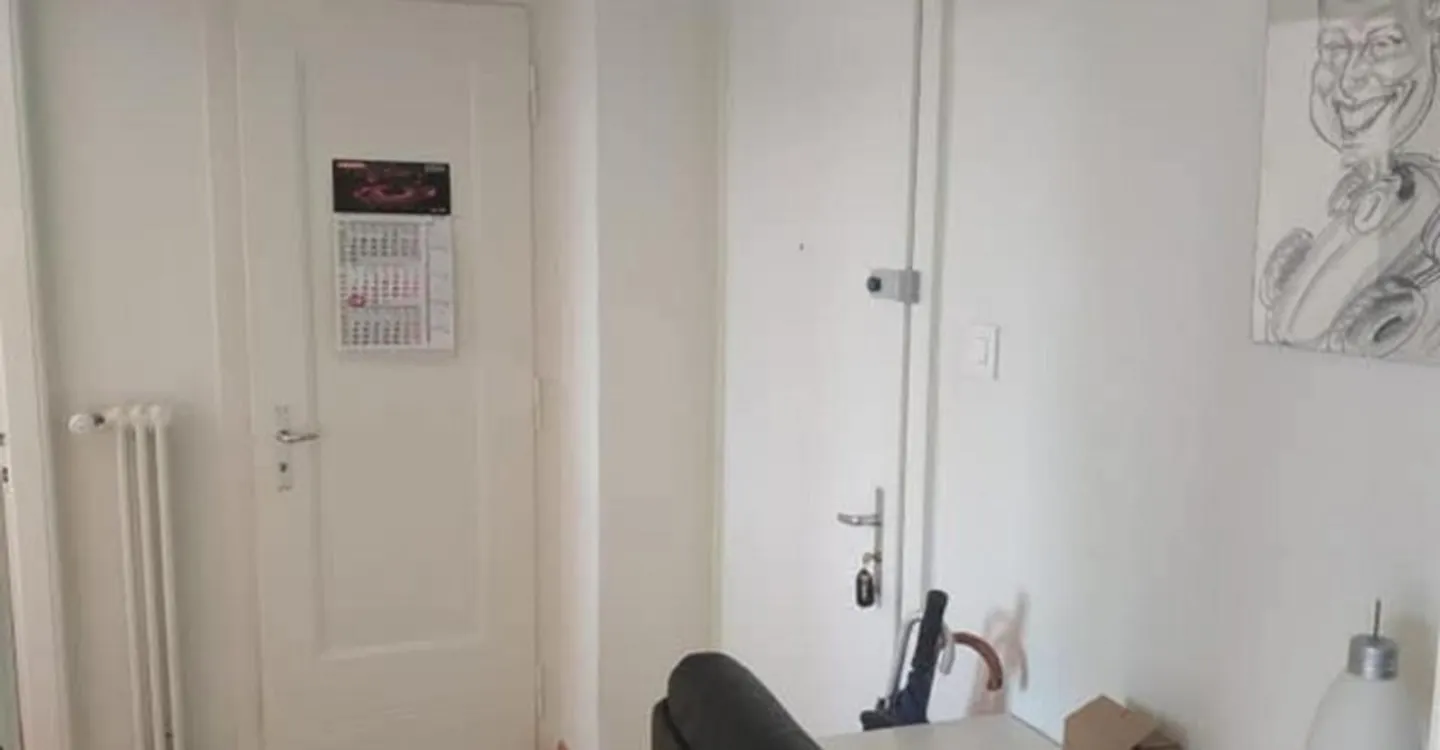 2-room apartment with balcony - Photo 5 of 10