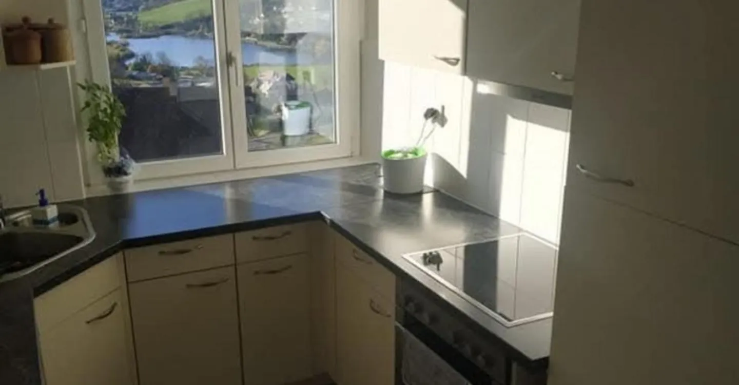2-room apartment with balcony - Photo 8 of 10