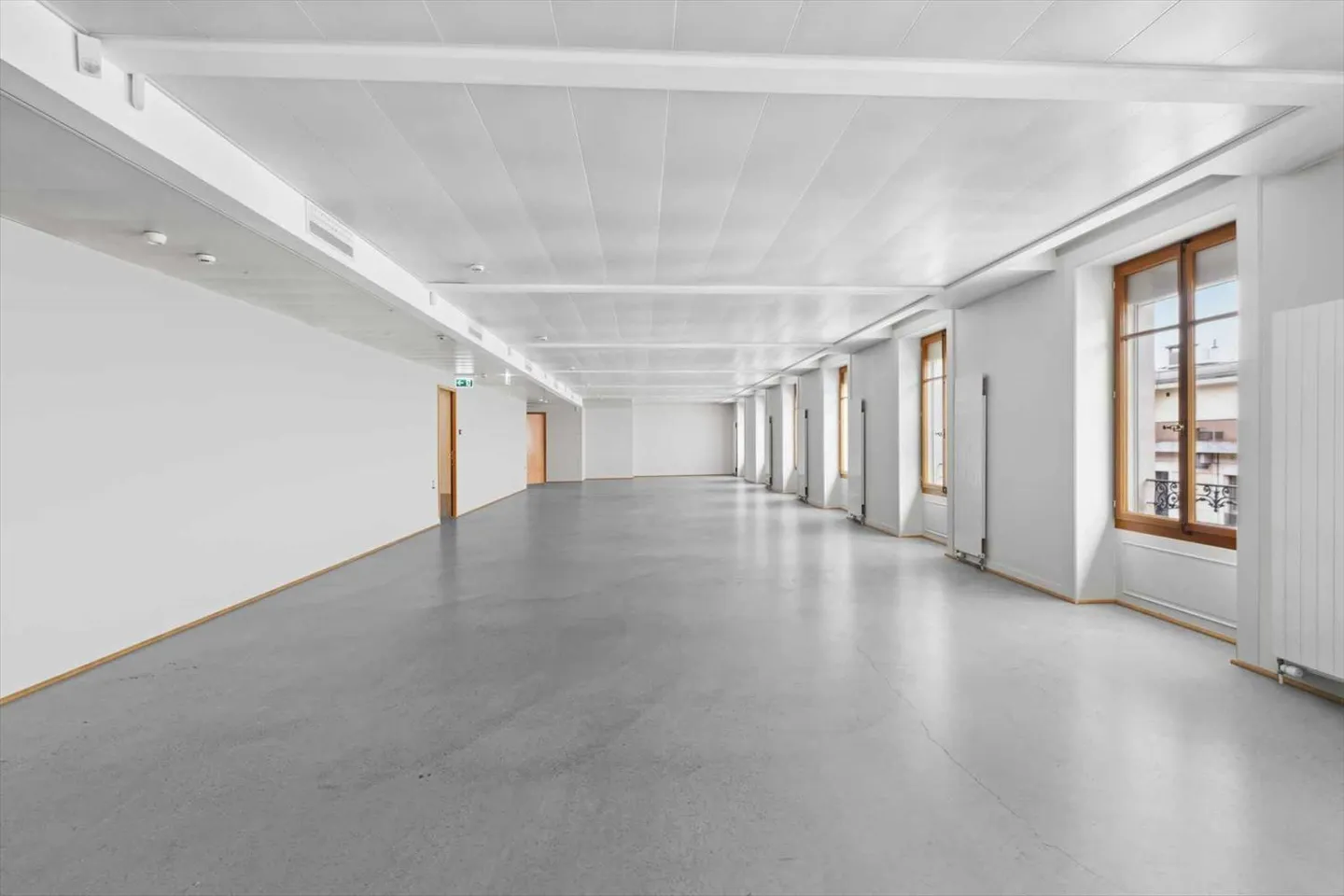 Uffici di 280 m² - Quartiere delle Banche - Foto 2 di 6