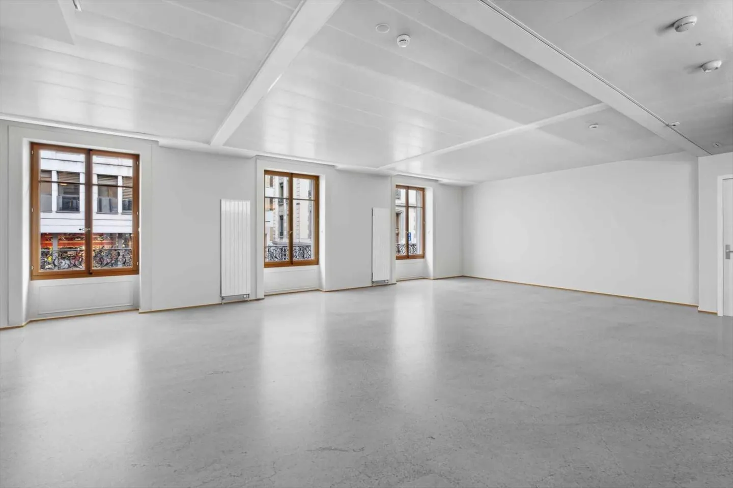 Uffici di 280 m² - Quartiere delle Banche - Foto 3 di 6