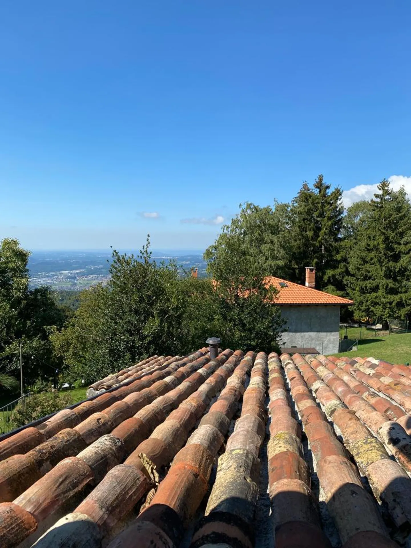 Maison individuelle avec meubles, véranda et jardin privé dans un emplacement calme et ensoleillé - Photo 13 sur 17
