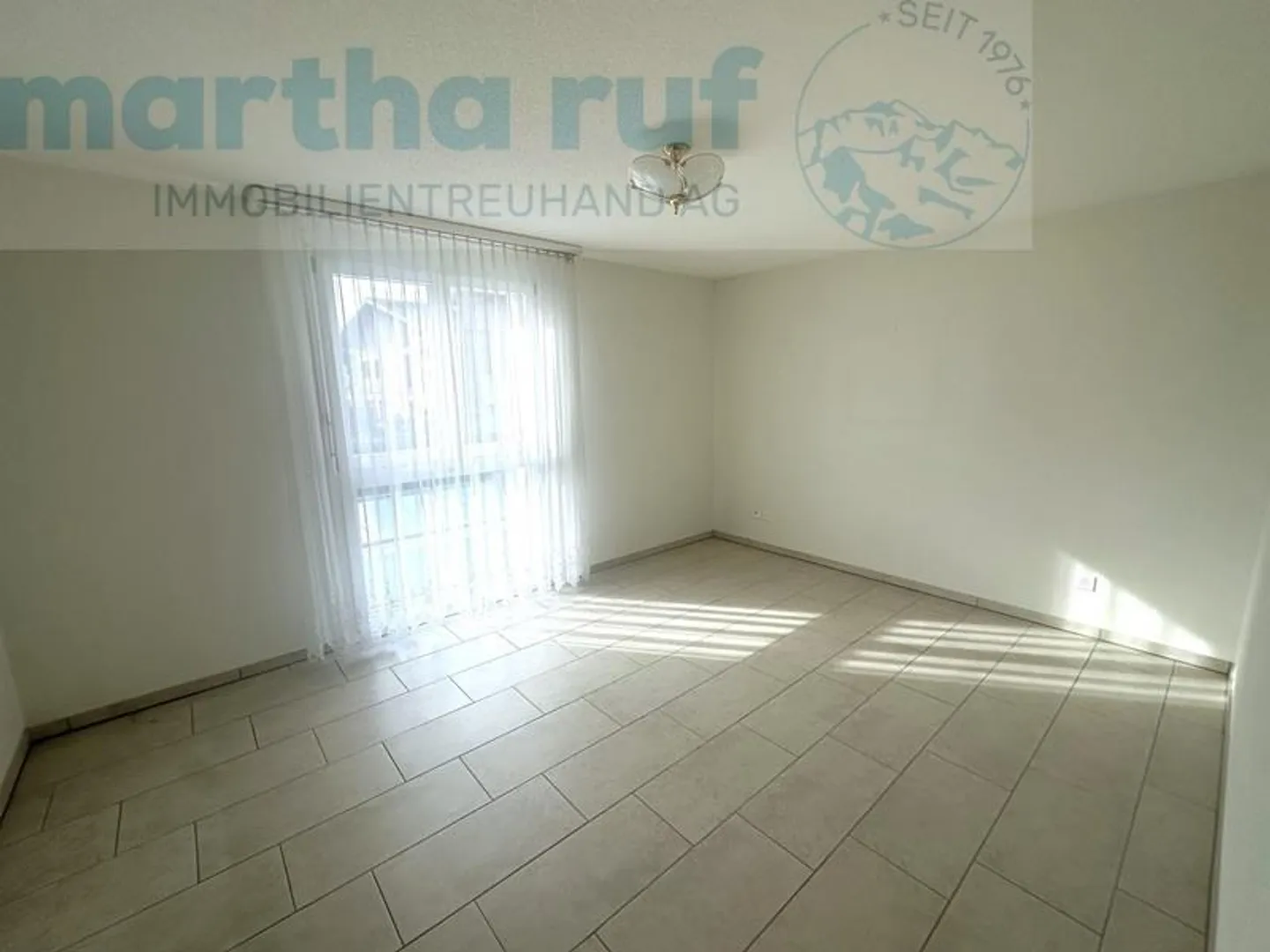 Appartamento attraente di 3,5 stanze sull'Aare con una vista panoramica mozzafiato delle montagne - Foto 7 di 17