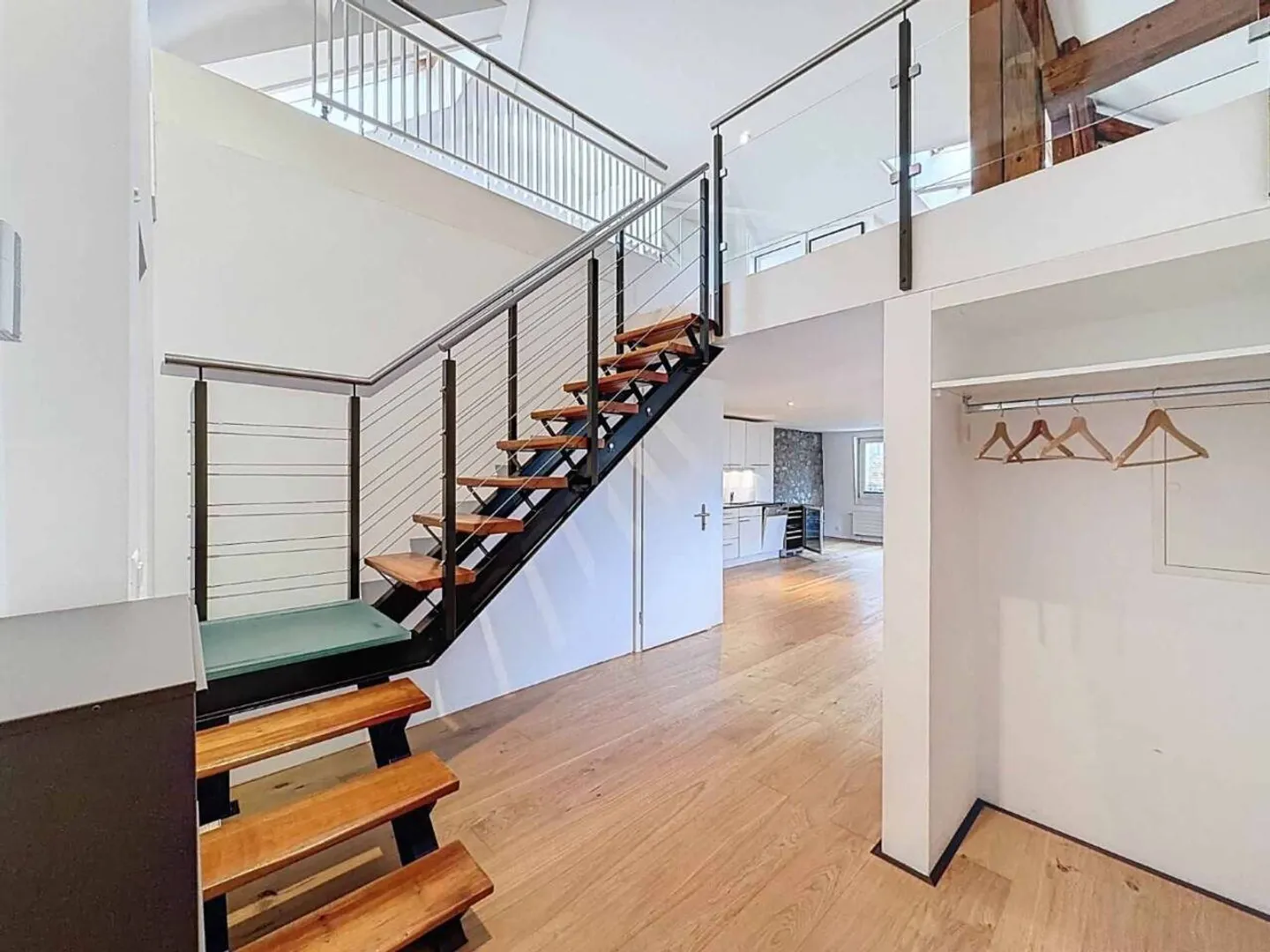 Loft Duplex Charmant à Vevey - Photo 5 sur 9