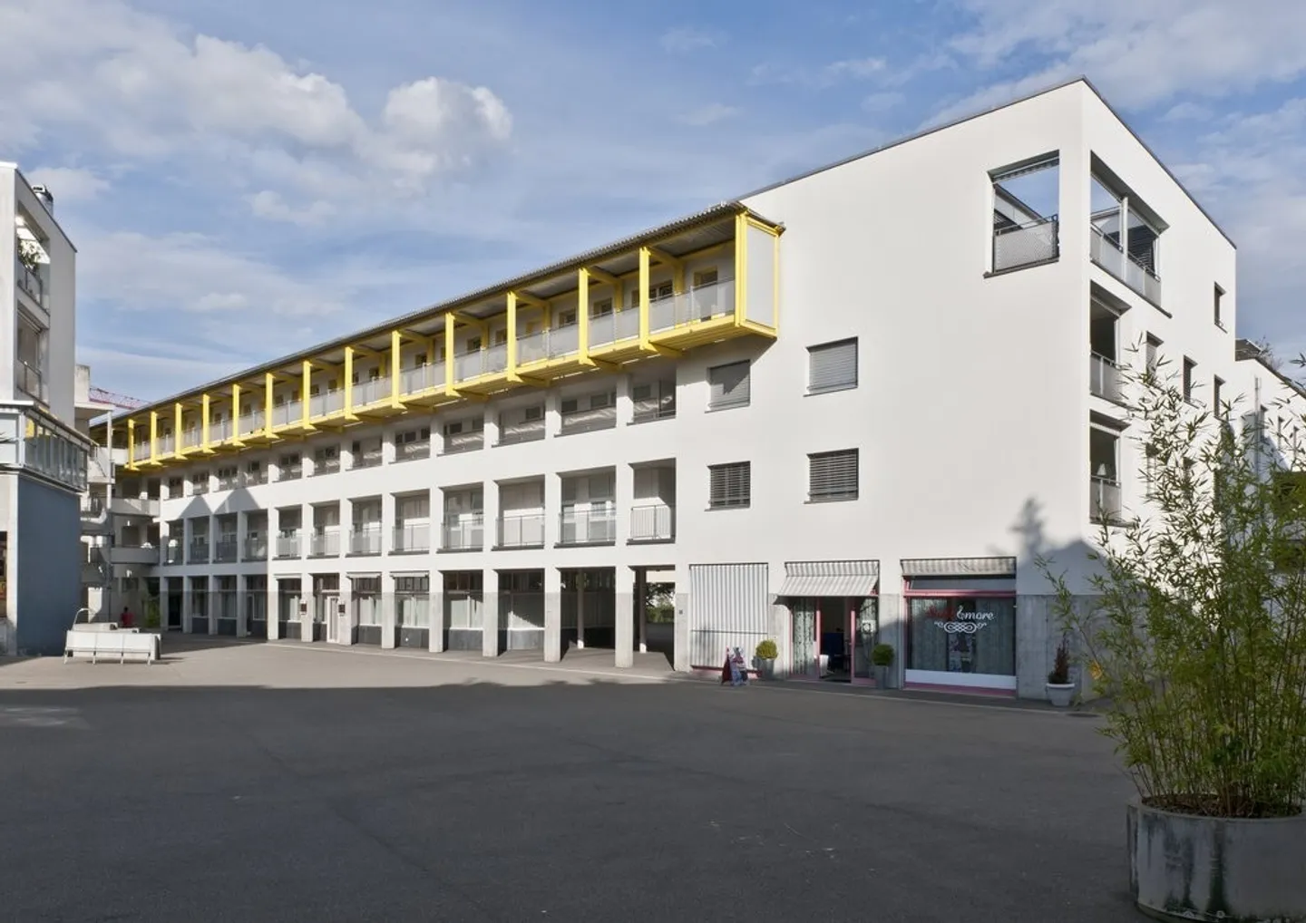 RENT WITHOUT DEPOSIT - Your perfect interim solution in Dättwil - Photo 1 of 7