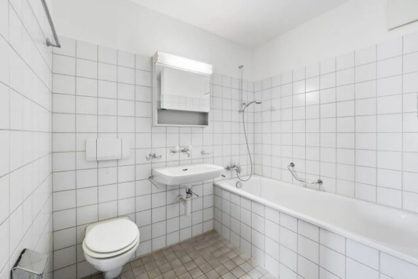 RENT WITHOUT DEPOSIT - Your perfect interim solution in Dättwil - Photo 3 of 7