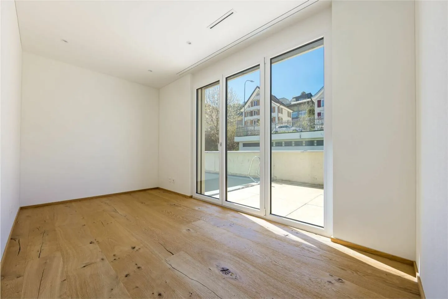 LOGENPLATZ AU-DESSUS DU LAC DE CONSTANCE : PENTHOUSE PANORAMIQUE AVEC PISCINE PRIVÉE - Photo 6 sur 11