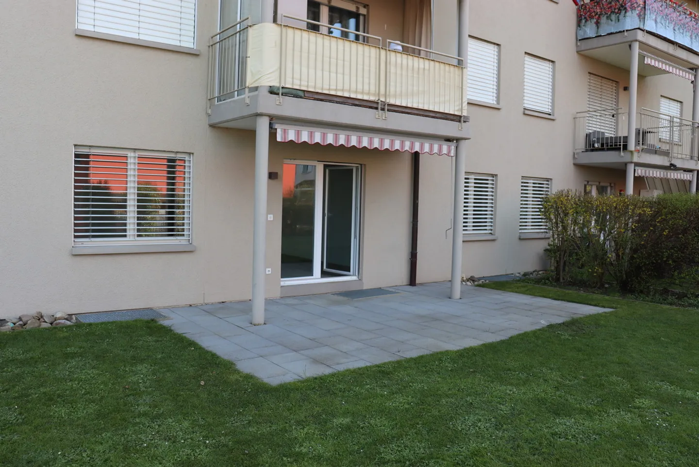 Modern Elegance: Stylish Apartment with Generous Outdoor Area! - Photo 2 of 16