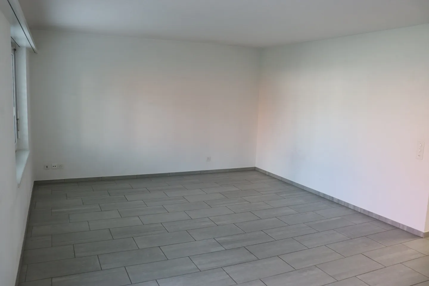 Modern Elegance: Stylish Apartment with Generous Outdoor Area! - Photo 4 of 16