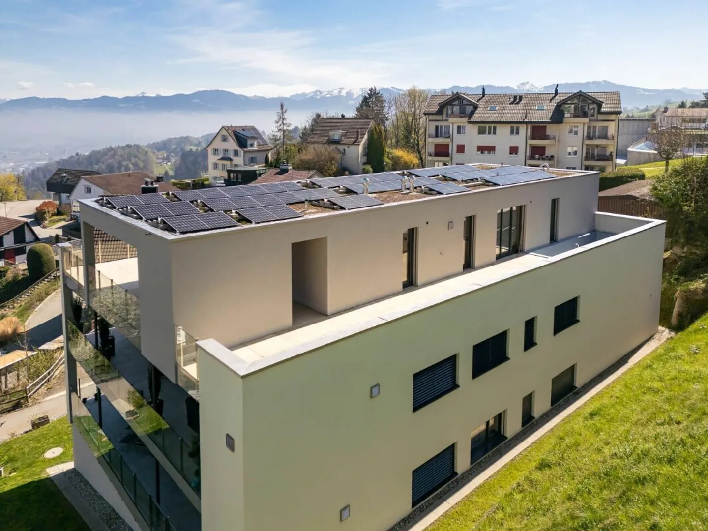 LOGENPLATZ AU-DESSUS DU LAC DE CONSTANCE : PENTHOUSE PANORAMIQUE AVEC PISCINE PRIVÉE - Photo 11 sur 11