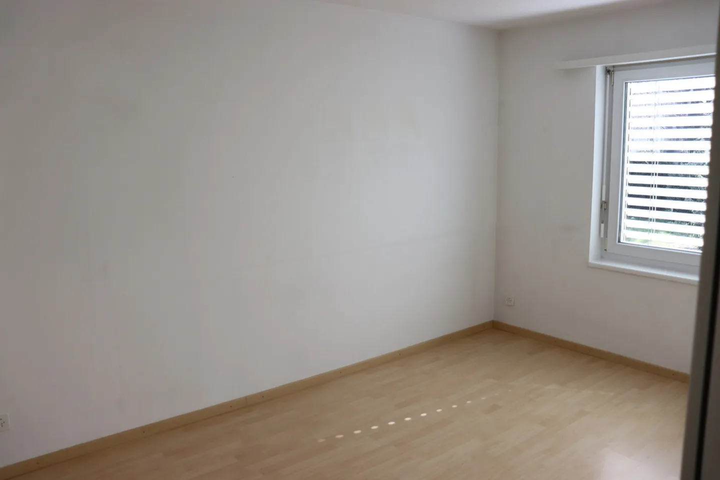 Modern Elegance: Stylish Apartment with Generous Outdoor Area! - Photo 8 of 16